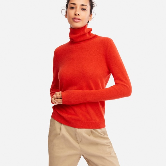 uniqlo cashmere turtleneck sweater